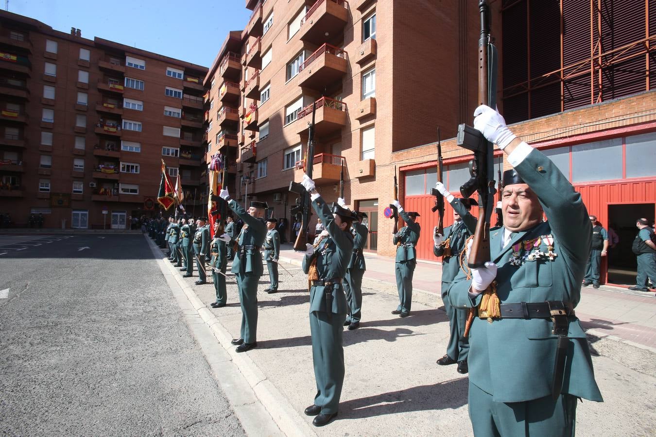 Las imágenes de la celebración en el cuartel de la Guardia Civil en Logroño