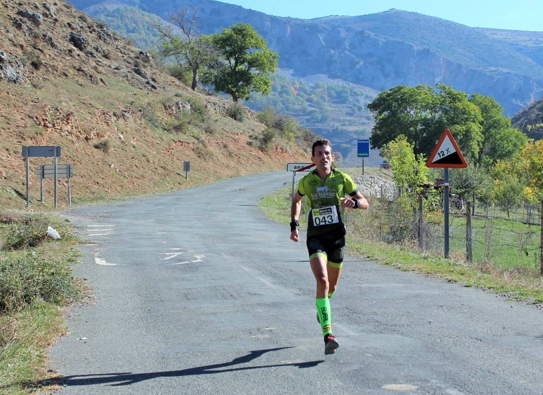 Carrera de montaña por la Sierra de Castejón y ascenso al pico Cabeza del Santo