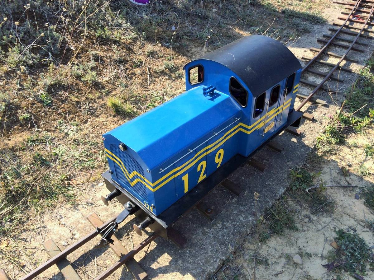 El parque temático del tren de Gimileo celebró este jueves una jornada con ferrocarriles a escala