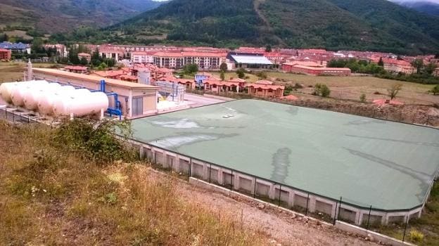 Estación de tratamiento de agua potable, en Ezcaray. :: 