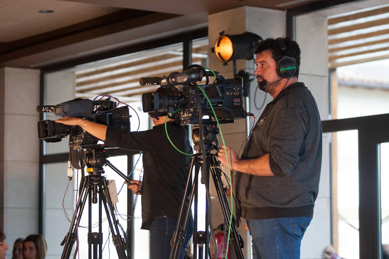 La feria de novios 'Sí quiero' celebrada en las instalaciones del restaurante Delicatto sirvió para ofrecer a las parejas que han decidido dar el paso un completo recorrido por los servicios que hay alrededor de este día tan especial