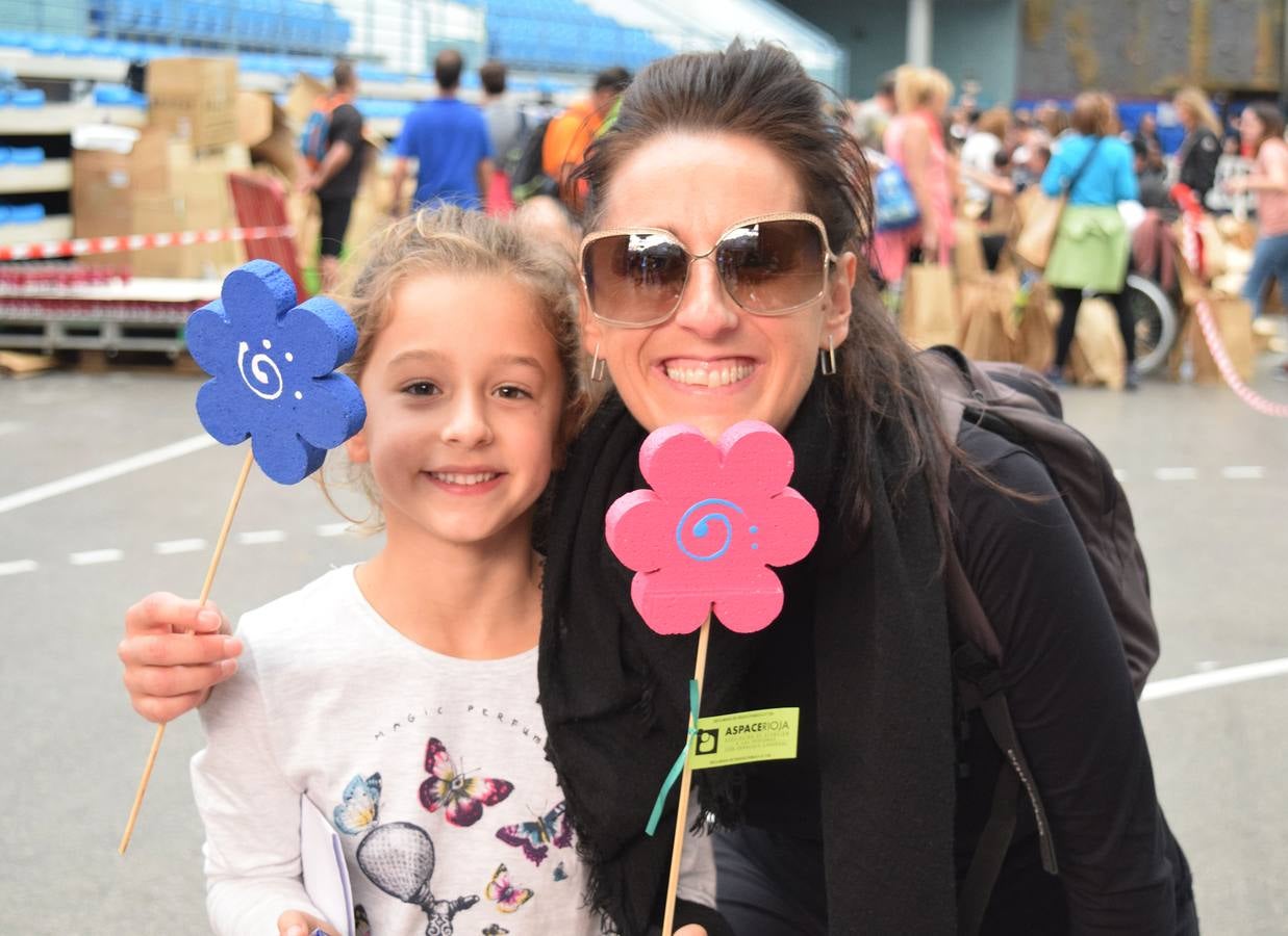 iel a su cita con la solidaridad, la tradicional marcha ASPACE ha echado a andar este domingo, 29 de octubre, desde el polideportivo municipal de Las Gaunas con la participación de alrededor de 3.000 personas que han querido apoyar esta iniciativa que pretende concienciar a la sociedad riojana sobre la realidad de las personas con parálisis cerebral.