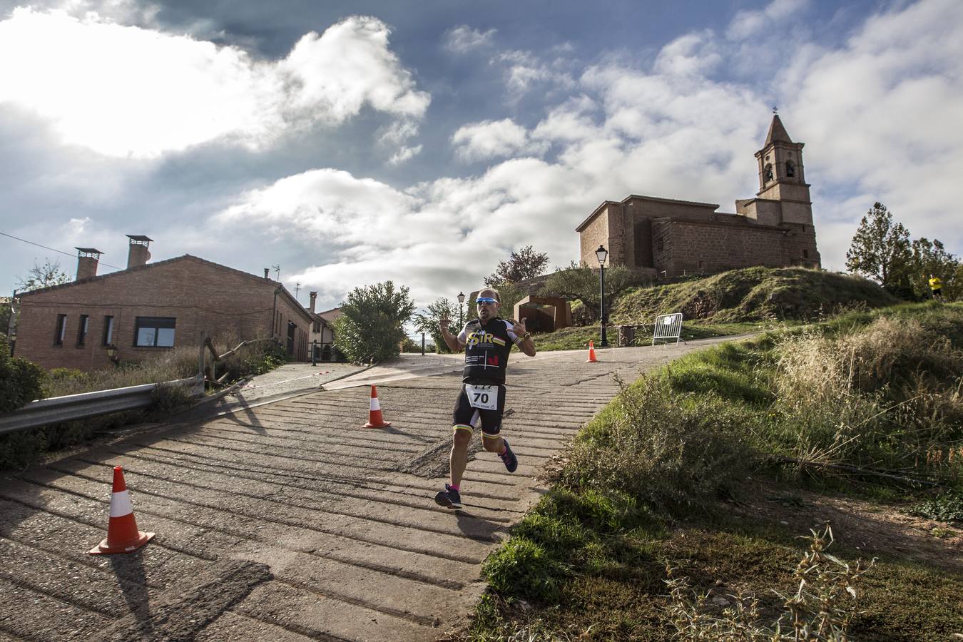 Un día magnífico ha acompañado a la celebración este domingo de la Duatlón de Moncalvillo, que ha dejado escenas preciosas