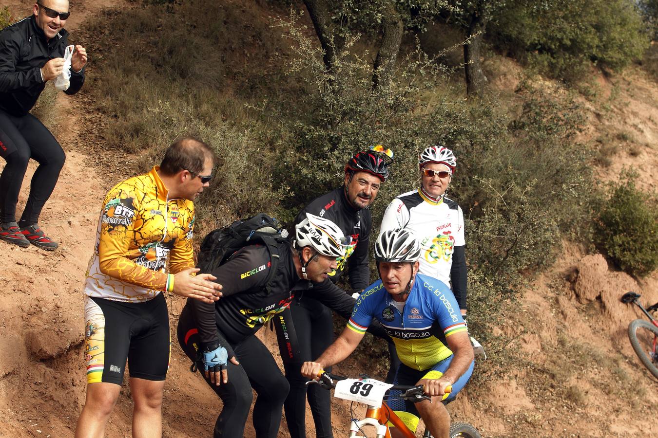 Un día magnífico ha acompañado a la celebración este domingo de la Duatlón de Moncalvillo, que ha dejado escenas preciosas