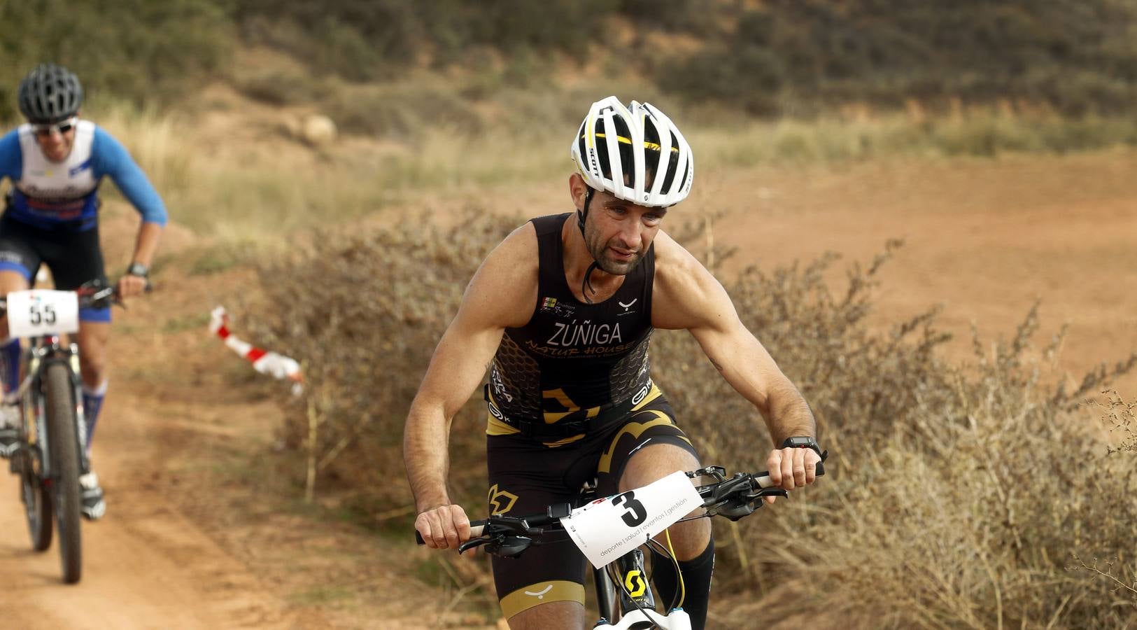 Un día magnífico ha acompañado a la celebración este domingo de la Duatlón de Moncalvillo, que ha dejado escenas preciosas