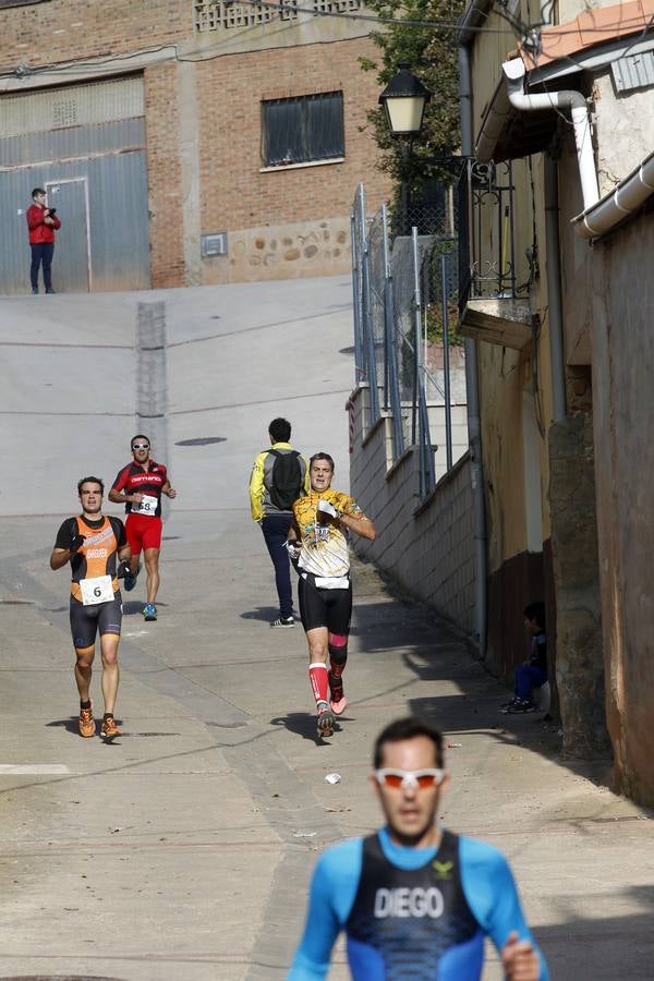 Un día magnífico ha acompañado a la celebración este domingo de la Duatlón de Moncalvillo, que ha dejado escenas preciosas