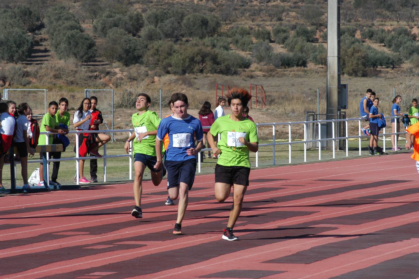 Decenas de niños participaron en Calahorra en la Olimpiada Interescolar Infantil.