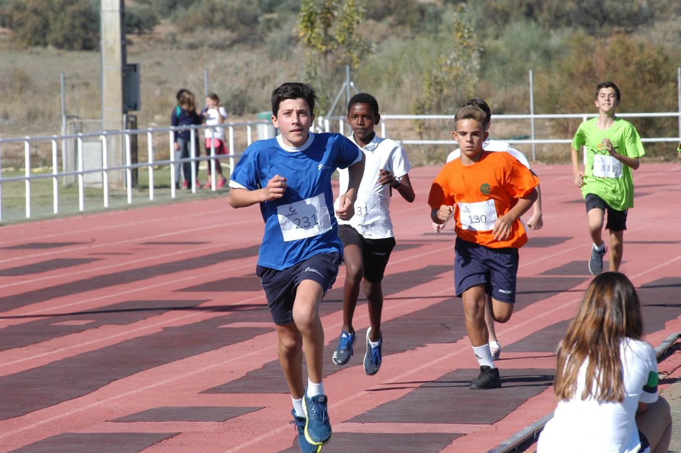 Decenas de niños participaron en Calahorra en la Olimpiada Interescolar Infantil.