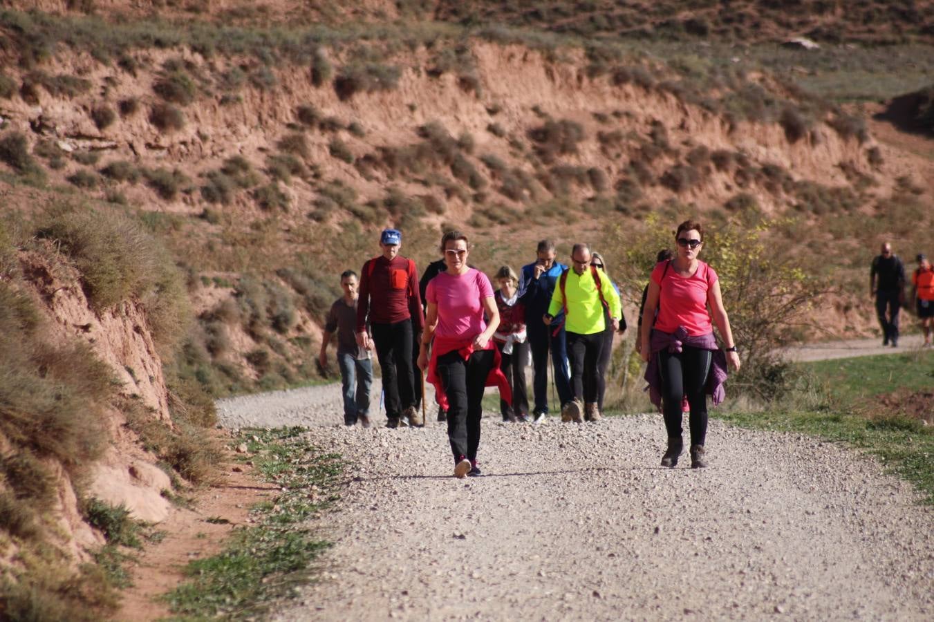 Unas 350 personas participan en la tercera Marcha del Camino del Rey