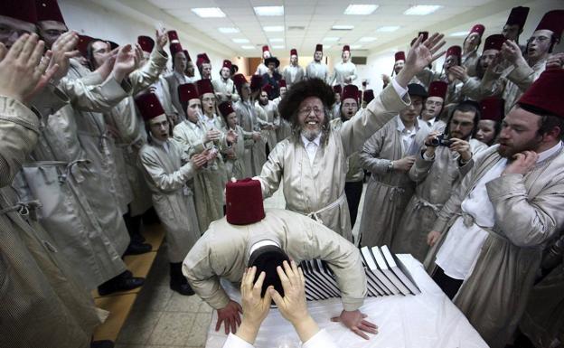 Judíos ortodoxos celebrando el 'purim', carnaval judío