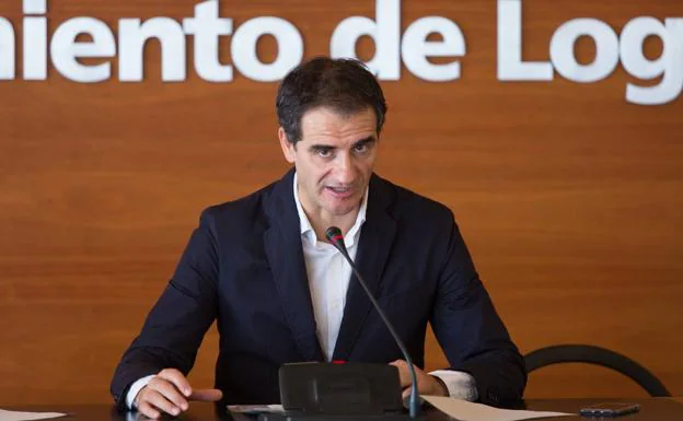 Sáinz recuerda que los bomberos de Logroño deben cumplir resoluciones Alcaldía por sentencia
