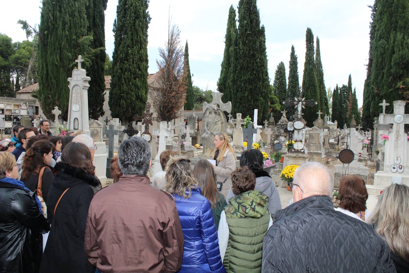 Visita al cementerio de Calahorra