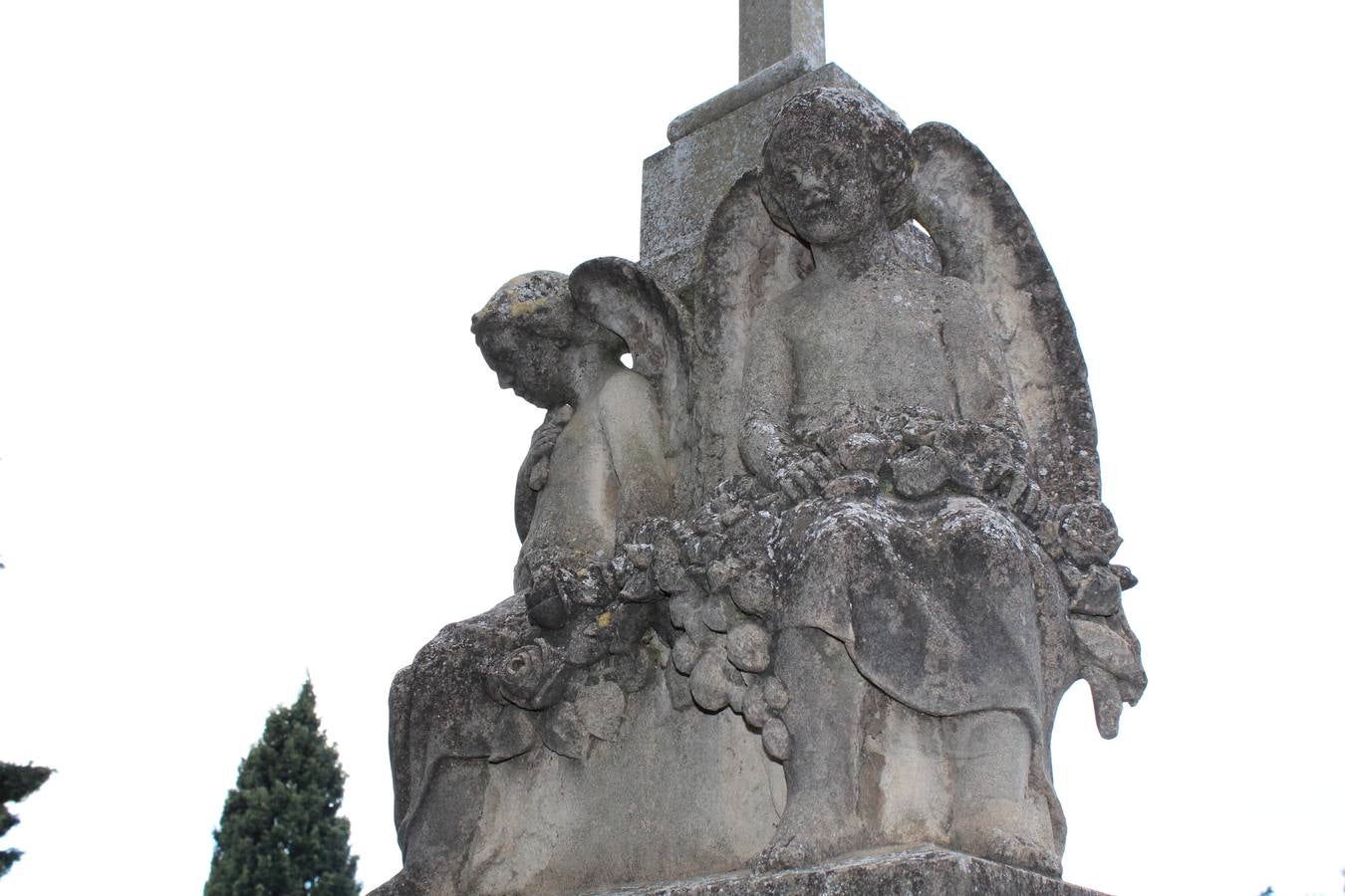 Visita al cementerio de Calahorra