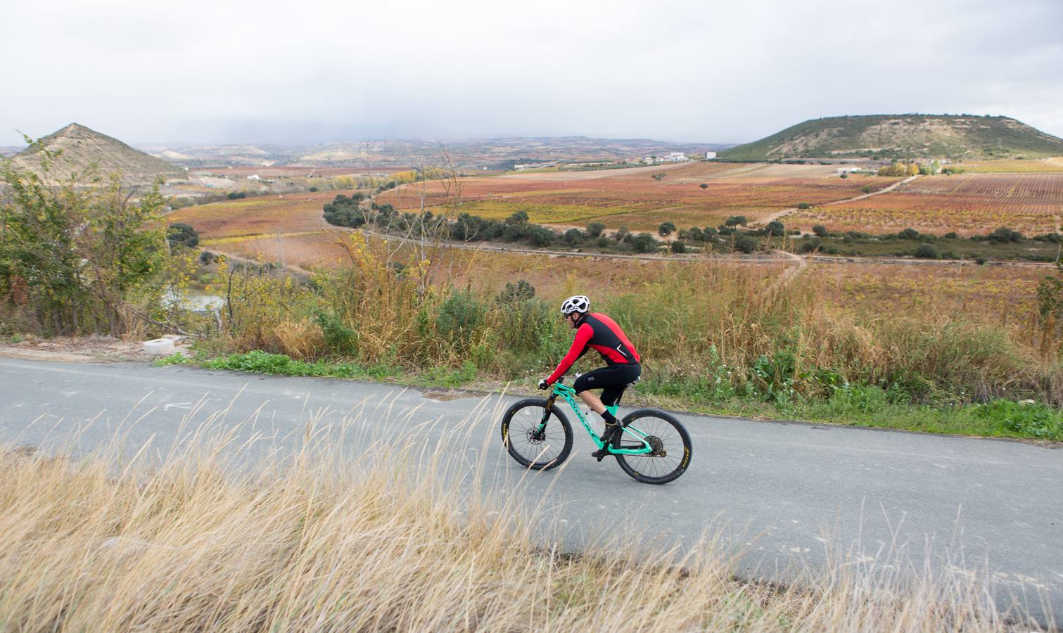 Cerca de 300 ciclistas participaron en la prueba