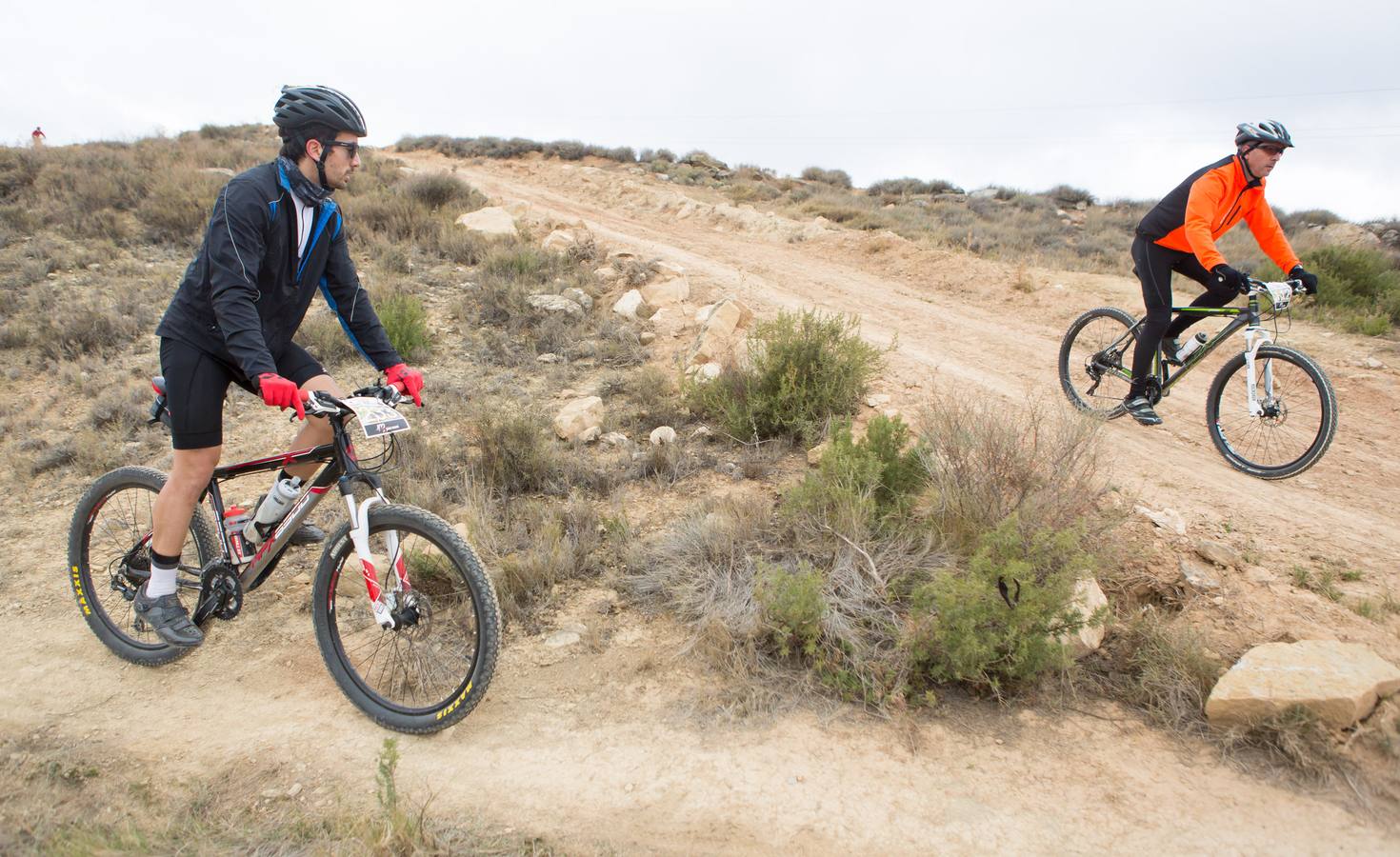 Cerca de 300 ciclistas participaron en la prueba