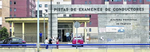 Exterior de las pistas donde se realizan las pruebas de tráfico en Logroño. 