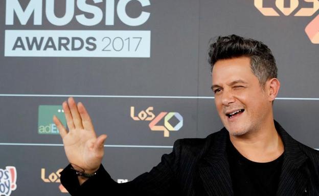 Alejandro Sanz.