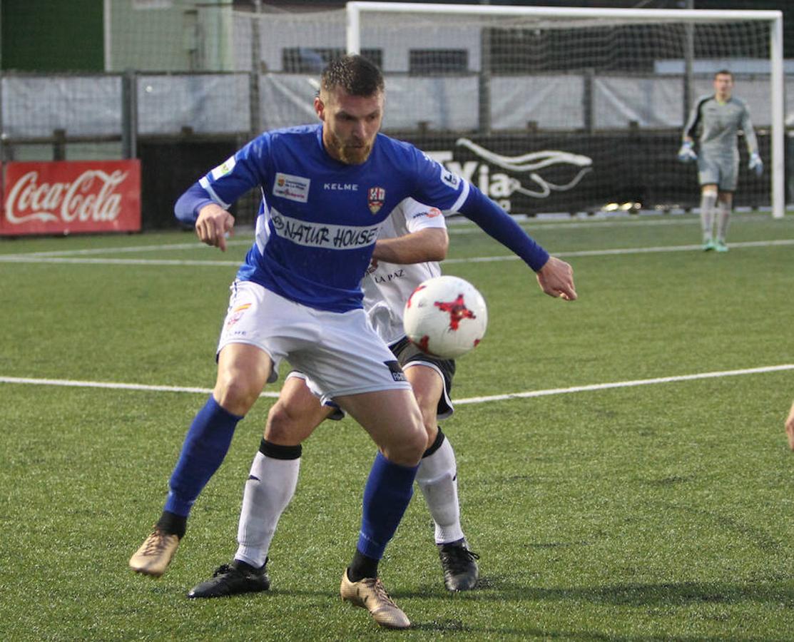 Triunfo con tintes reivindicativos el que conquistó el pasado domingo la UDL en casa del Gernika. Una victoria por 0-1 que sirve para dejar constancia de que el equipo también sabe arañar puntos fuera de Las Gaunas si quiere optar a puestos de brillo en la categoría