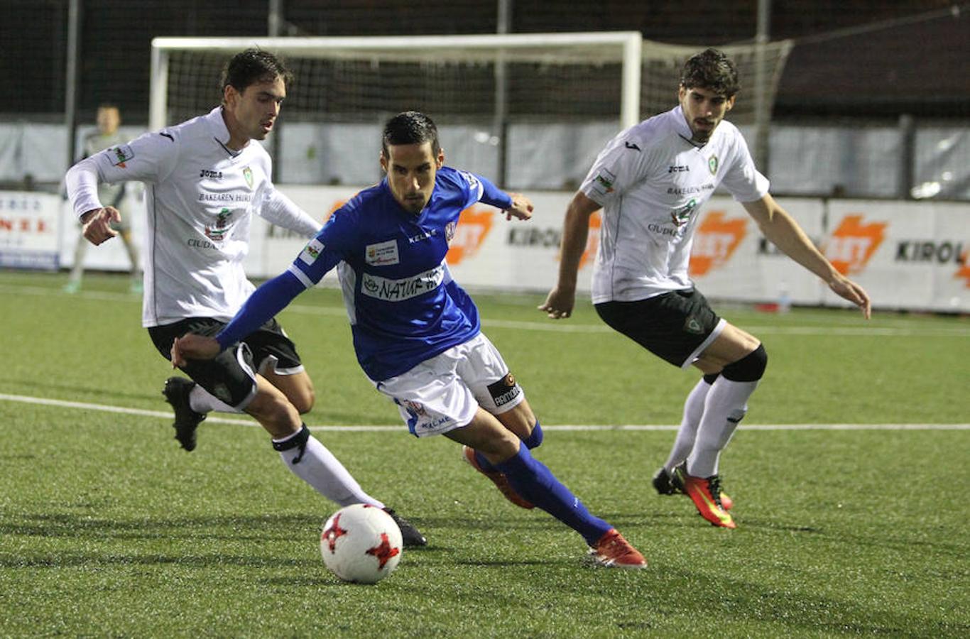 Triunfo con tintes reivindicativos el que conquistó el pasado domingo la UDL en casa del Gernika. Una victoria por 0-1 que sirve para dejar constancia de que el equipo también sabe arañar puntos fuera de Las Gaunas si quiere optar a puestos de brillo en la categoría