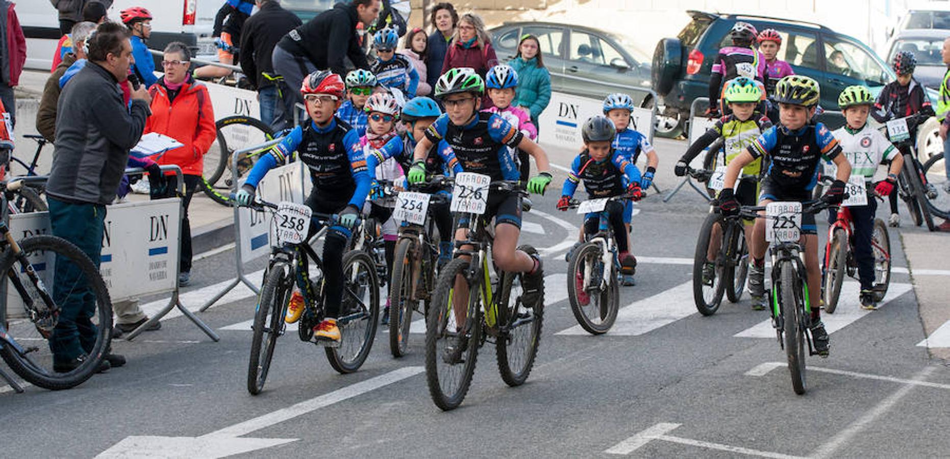 Los ciclistas riojanos conquistan nueve podios en el Open de bicicleta de montaña del Diario de Navarra en un espectacular cierre de competición en Estella