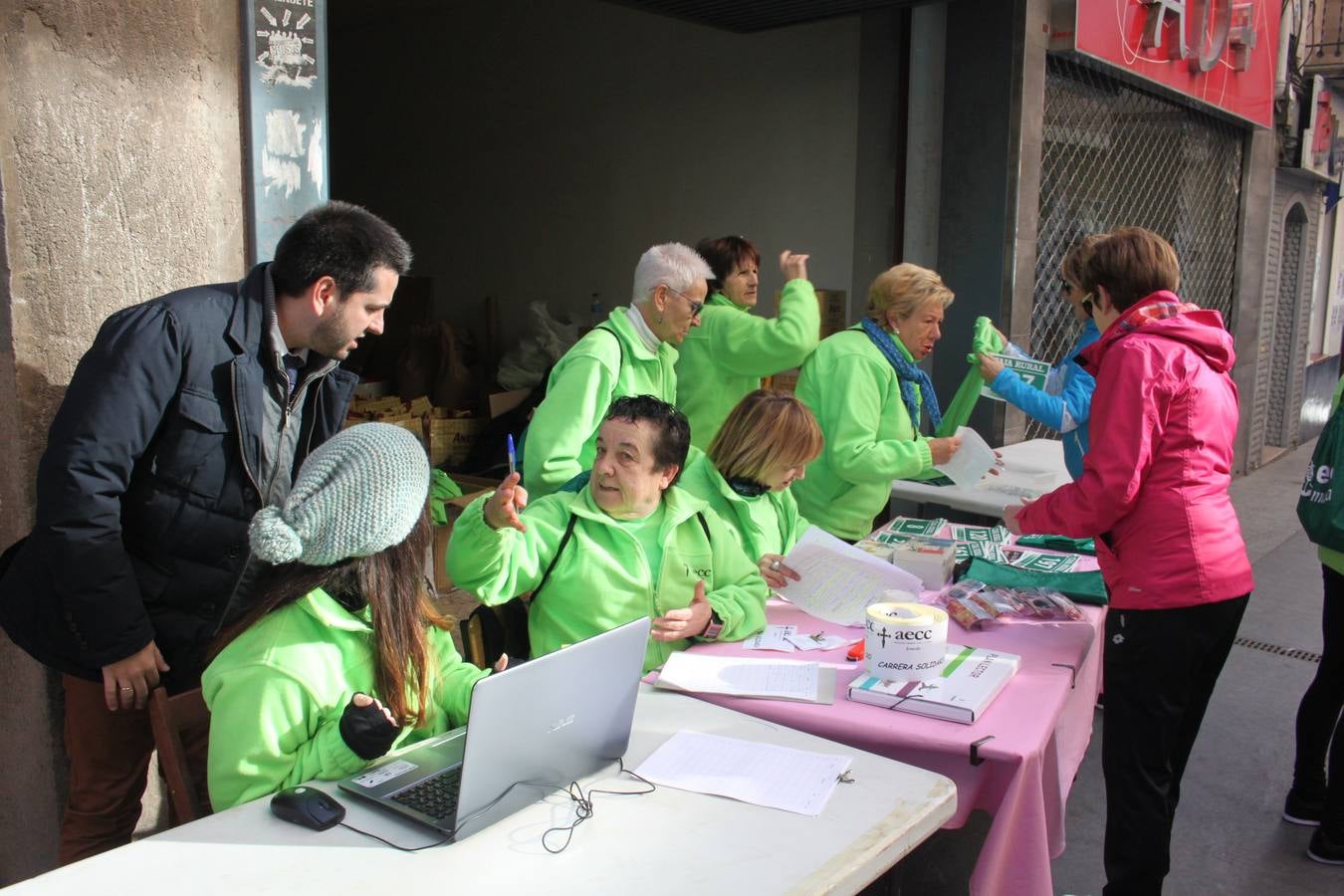 Mucha participación en la carrera contra el cáncer que se celebró en Arnedo.