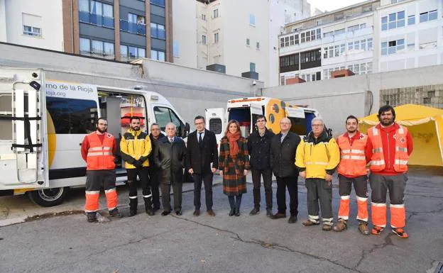 Presentación de la nueva ambulancia de soporte vital avanzado. 