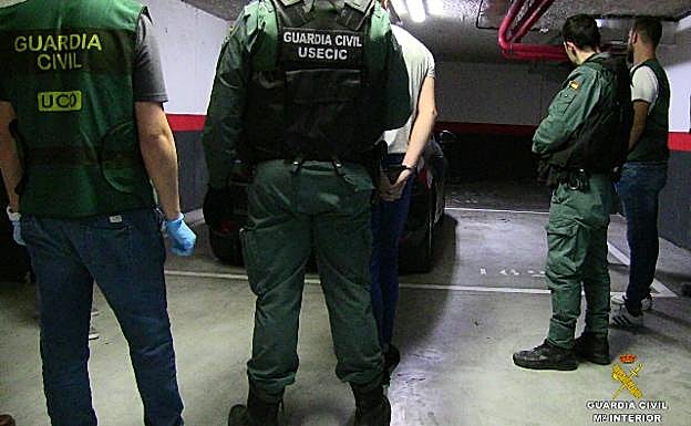 Imagen principal - Imágenes de la operación.