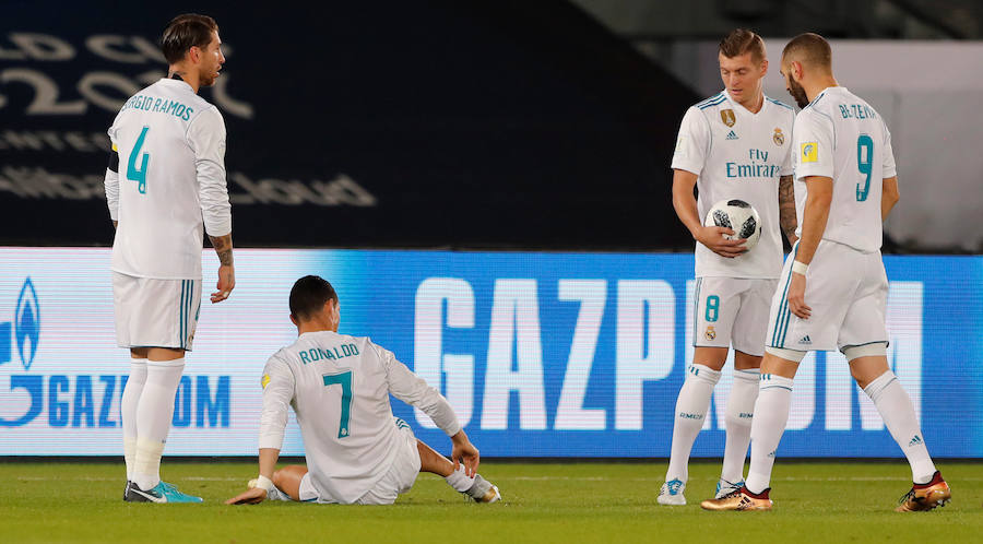 El conjunto blanco cerró el año con un nuevo título gracias a un gol de Cristiano antes de medirse al Barcelona en la Liga.