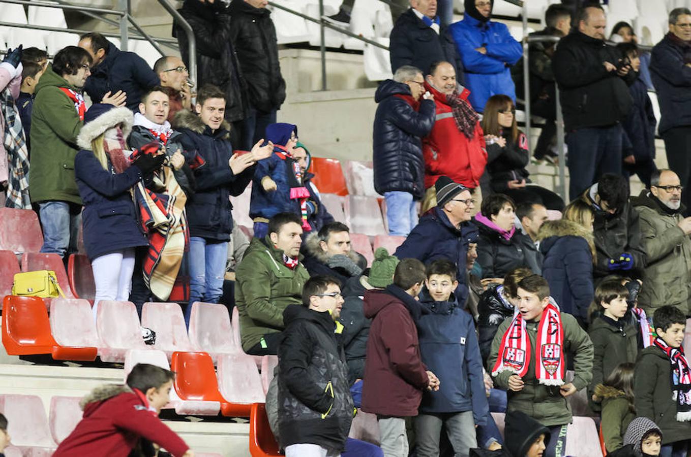 La UDL consiguió una goleada (5-2) sobre el Izarra, en un partido en el que el equipo riojano logró su máxima eficacia a pesar de que el fútbol no brilló