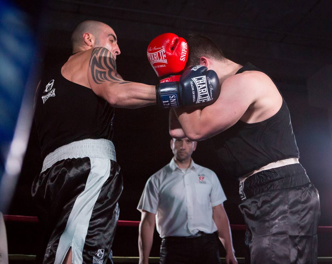 Este sábado se celebró una velada de Boxeo con varios combates para recaudar fondos para la lucha contra el cáncer
