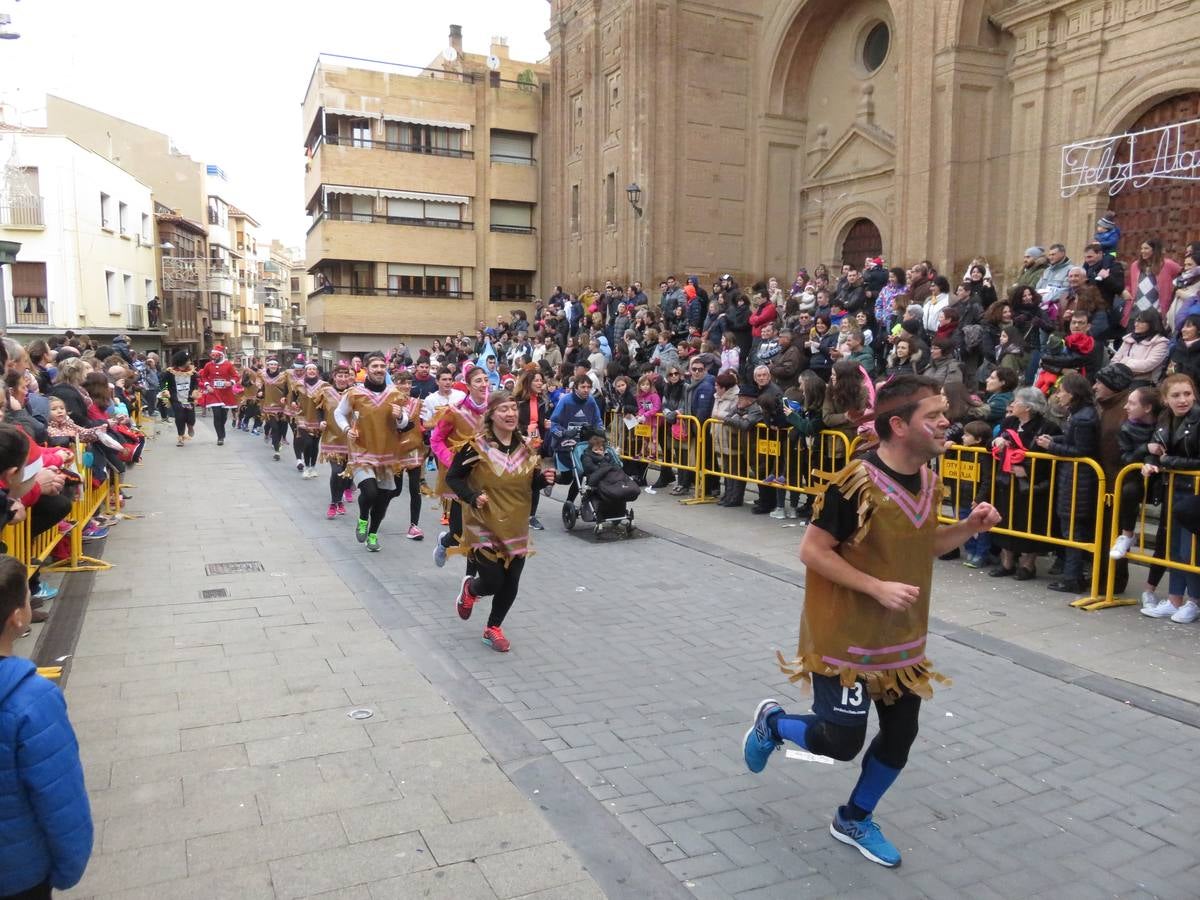 Las imágenes de la carrera de Nochevieja por las calles de Alfaro