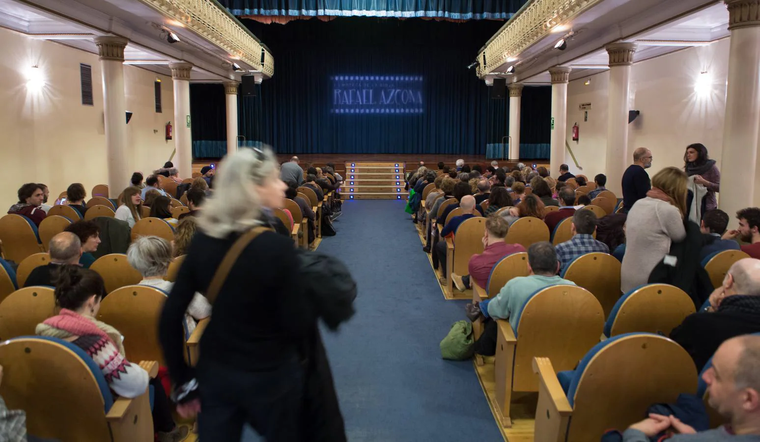 El evento tiene lugar en la Filmoteca Azcona