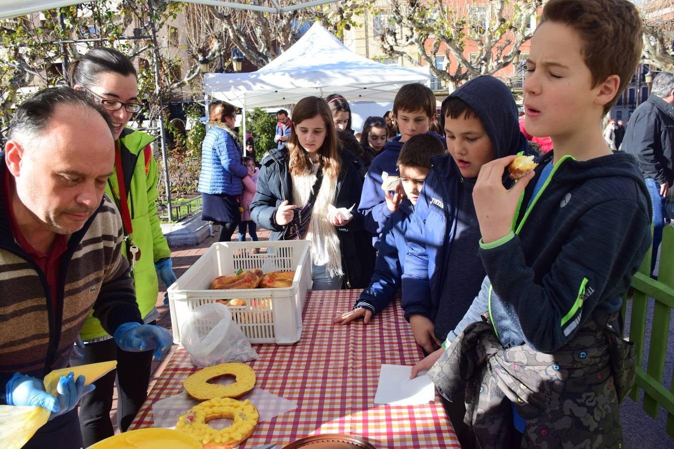 La actividad se enmarca dentro de Logroño es Navidad, el programa que el Ayuntamiento, organiza (con cerca de 400 actividades desde el 15 de diciembre al 7 de enero) con la colaboración de la Cámara de Comercio y de 50 asociaciones y colectivos de la ciudad