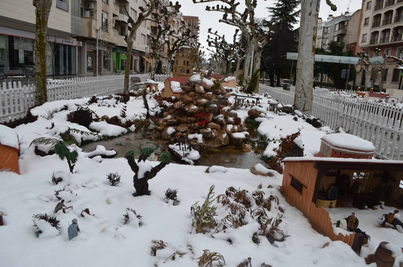 El municipio permanecía blanco este domingo tras la nevada del sábado