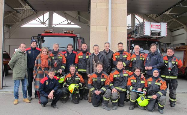 Escobar felicita a los bomberos del CEIS por su labor durante la nevada