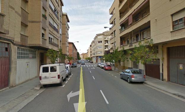 Vista de la calle Juan Carlos I de Haro, donde fue atropellada la pequeña en la noche del viernes.google/l.R.