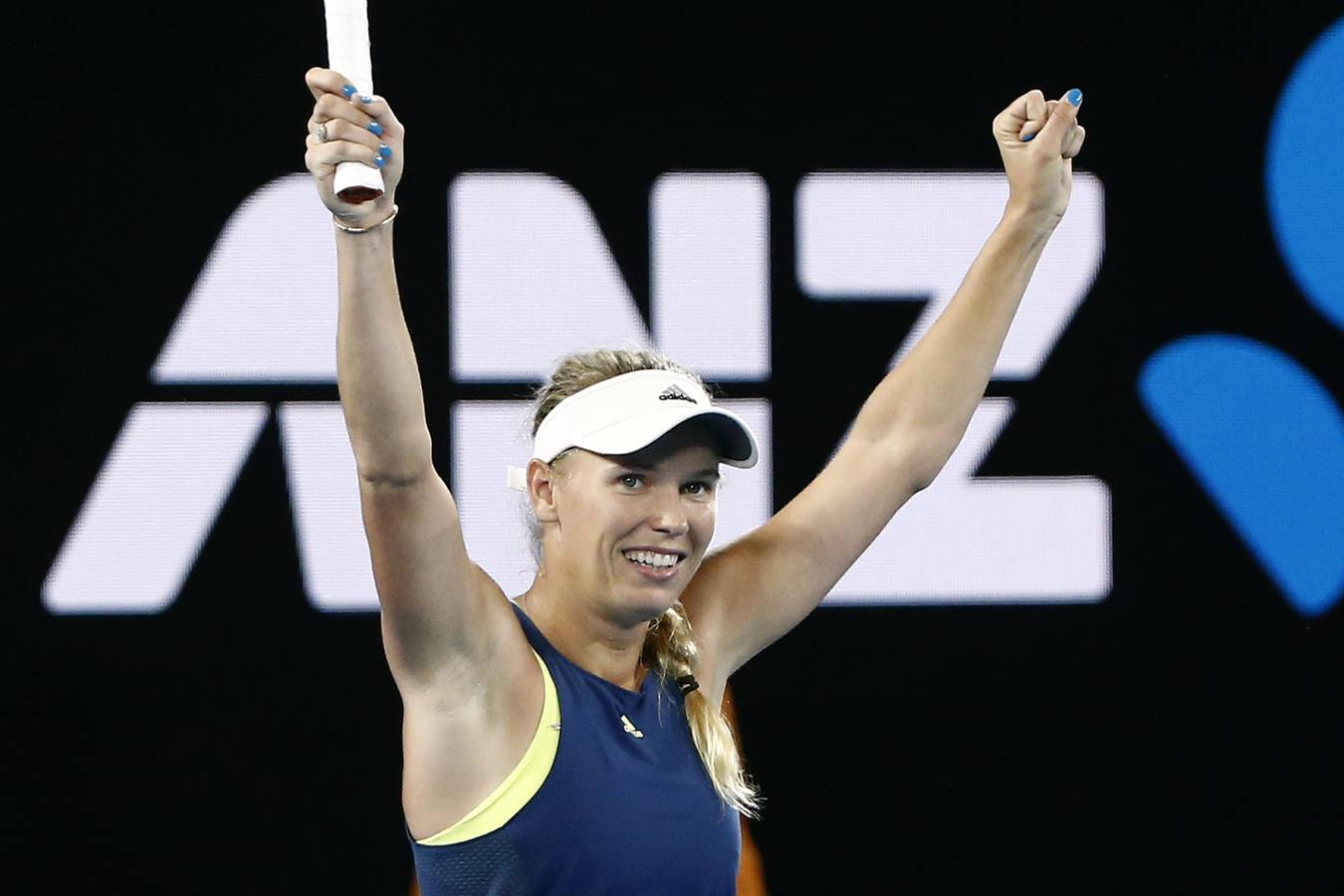 Carla SUárez cayó derrotada ante Caroline Wozniacki (6-0, 6-7 y 6-2) en los cuartos de final del Abierto de Australia. 