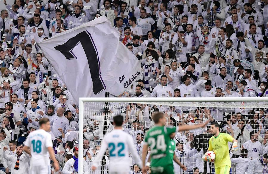 El conjunto blanco cayó en el Bernabéu por 1-2 ante el cuadro pepinero, que avanza a las semifinales.