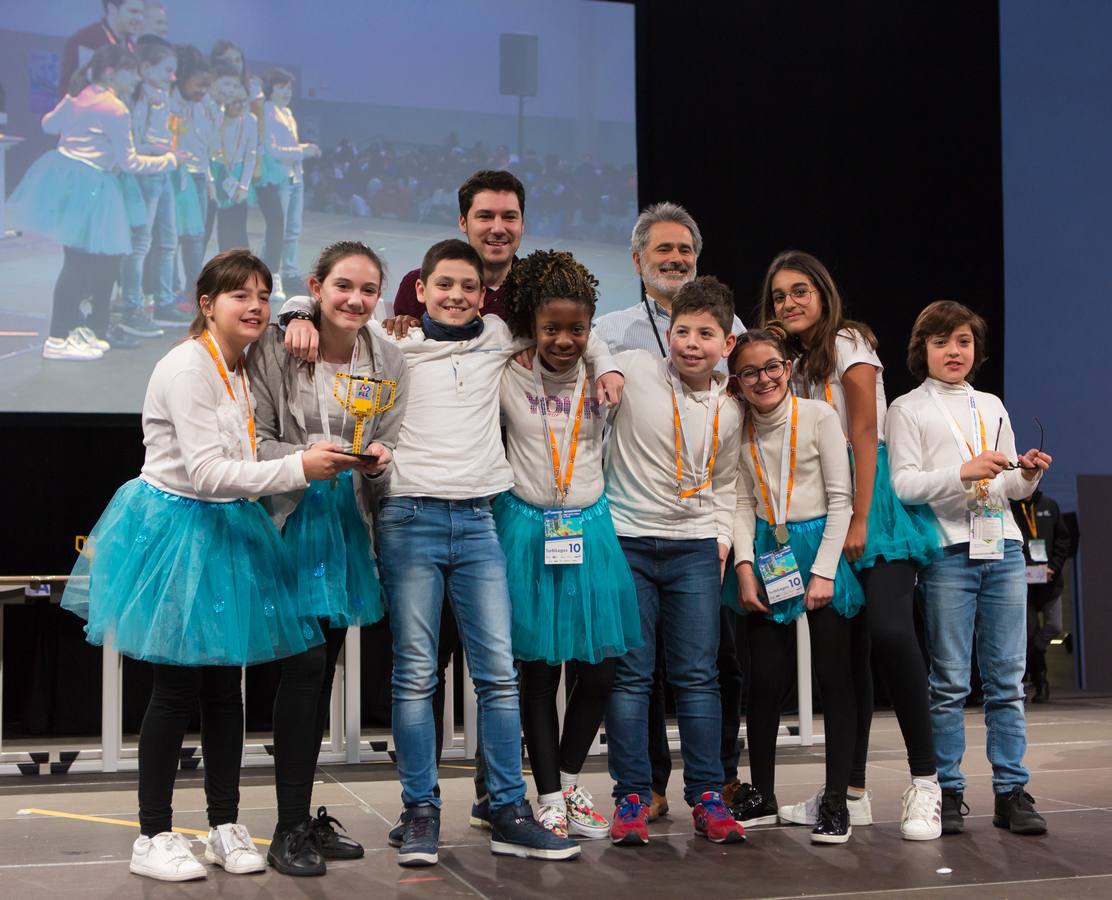 Los equipos GRAT-Anunciata de La Anunciata de Tudela, CIA Compañía de Ingenieros Adolescentes de La Enseñanza de Logroño y Los Acuáticos del colegio San Lorenzo de Ezcaray han obtenido plaza en Gran Final Nacional