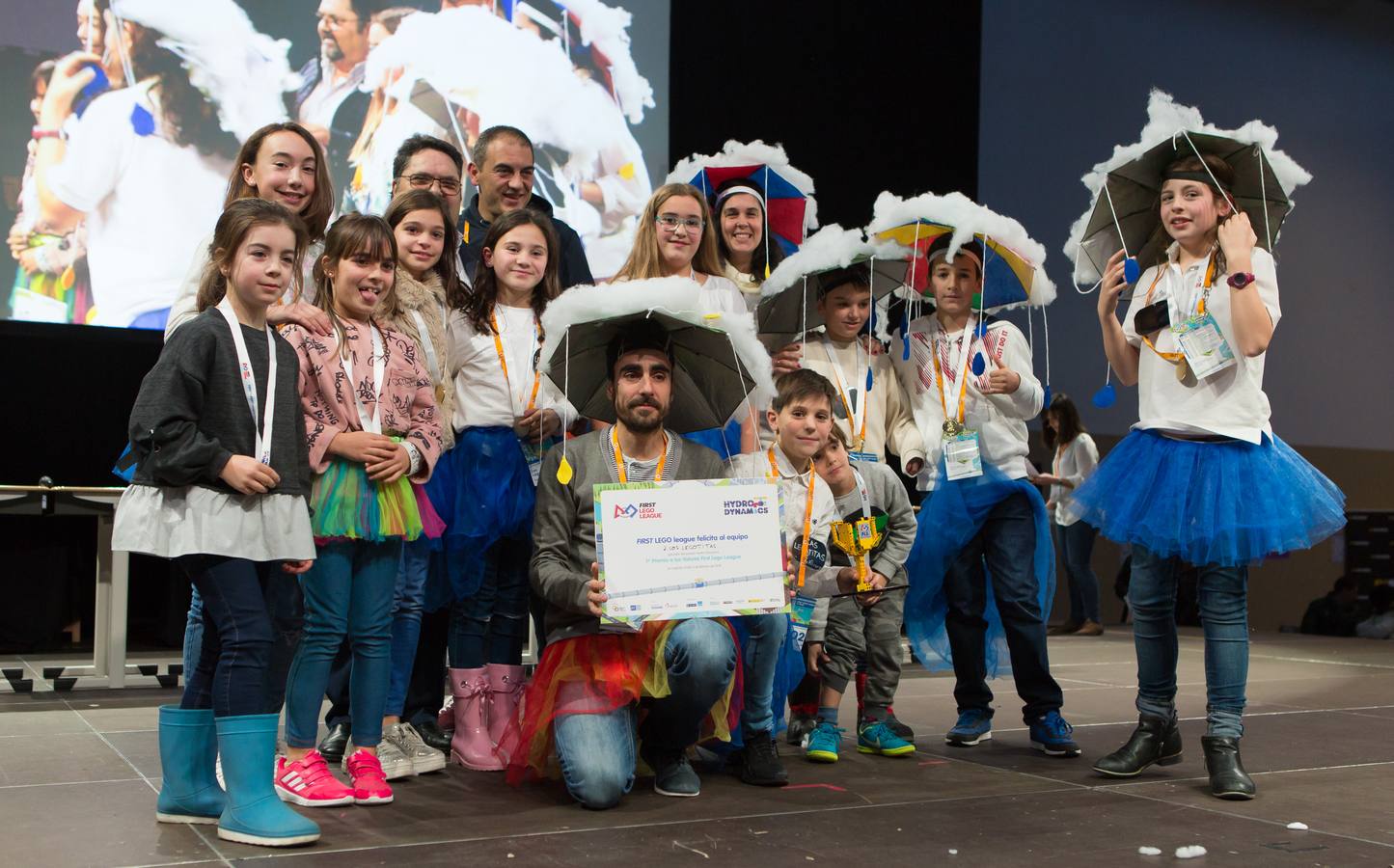 Los equipos GRAT-Anunciata de La Anunciata de Tudela, CIA Compañía de Ingenieros Adolescentes de La Enseñanza de Logroño y Los Acuáticos del colegio San Lorenzo de Ezcaray han obtenido plaza en Gran Final Nacional