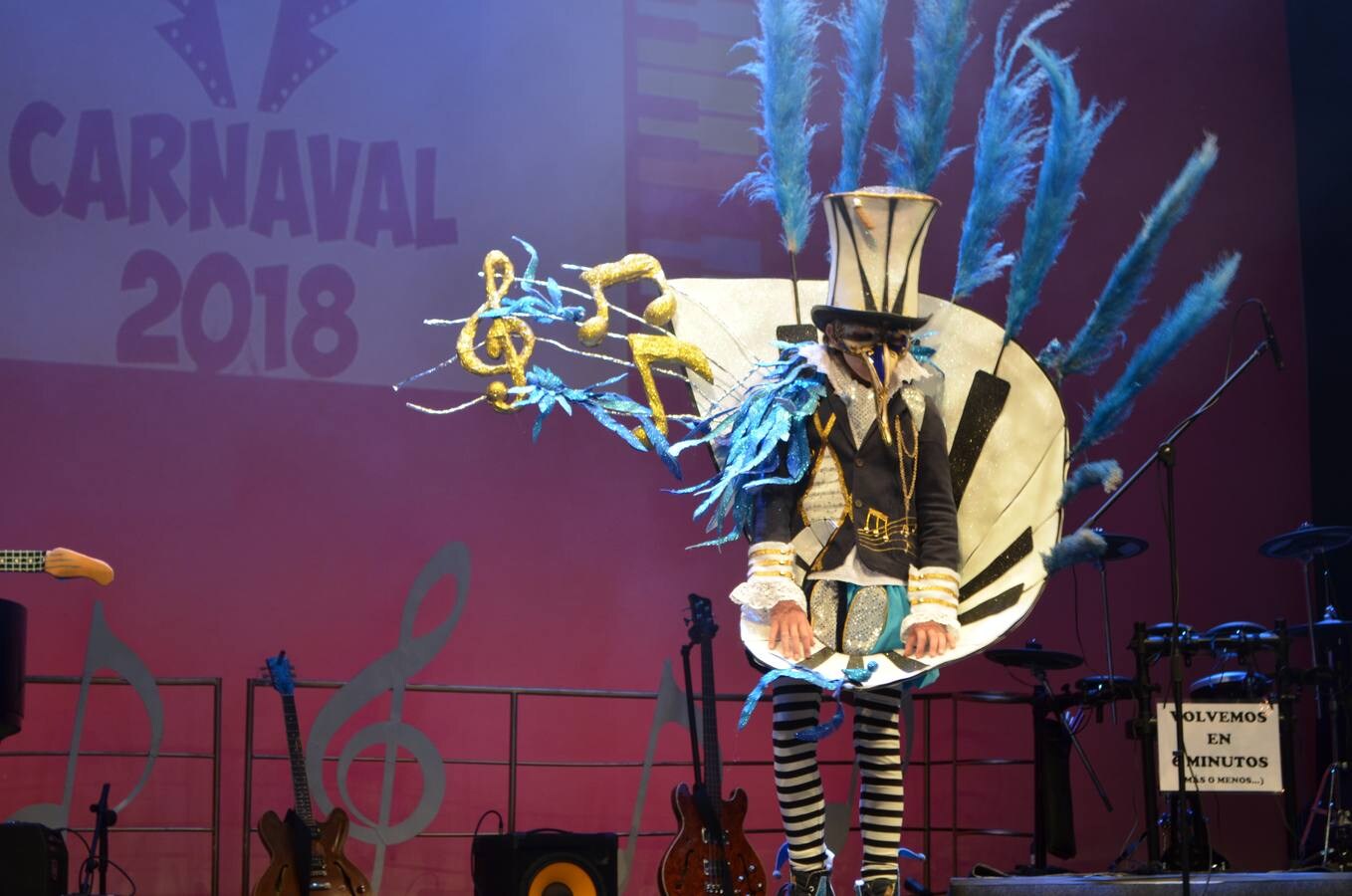 Imágenes del pregón del Carnaval y de la reina y reyes infantiles del Carnaval de Calahorra.
