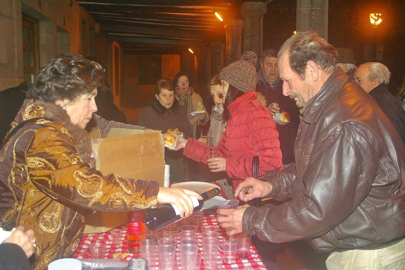 Divertidos disfraces en los carnavales de Cenicero.