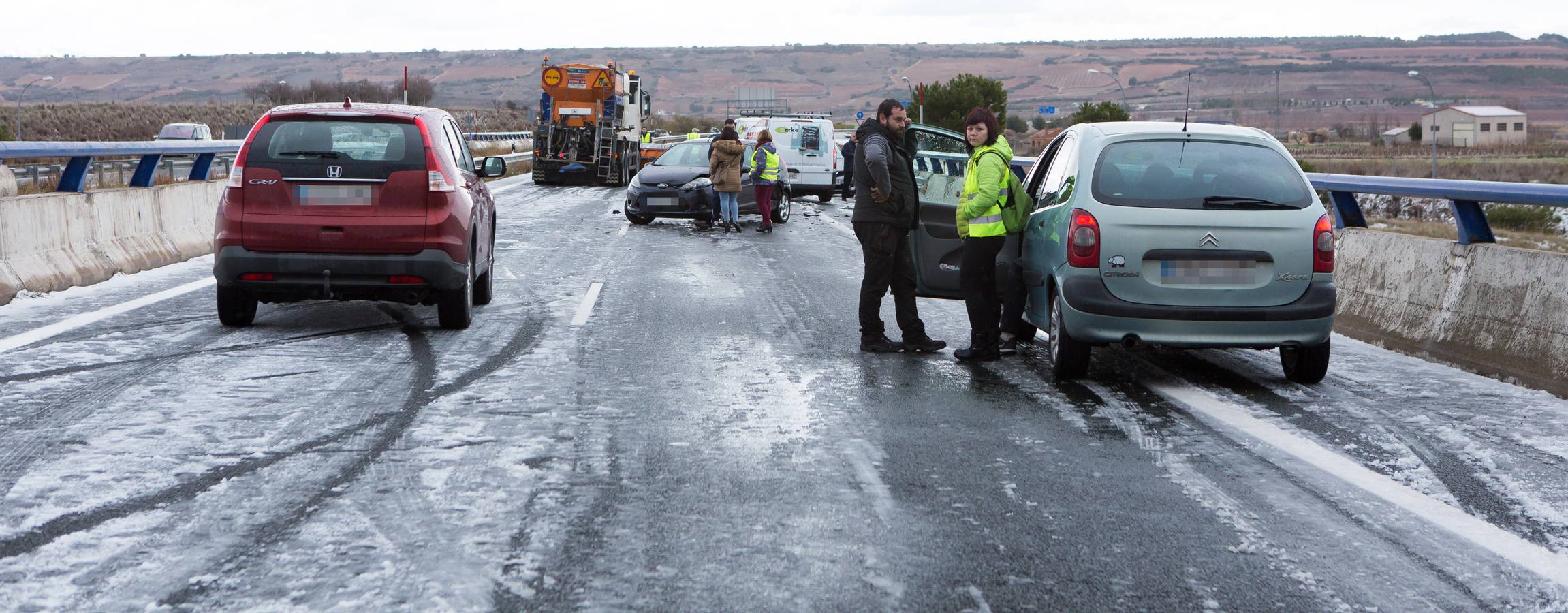 Una treintena de coches, afectados en un siniestro que dejó una veintena de heridos leves