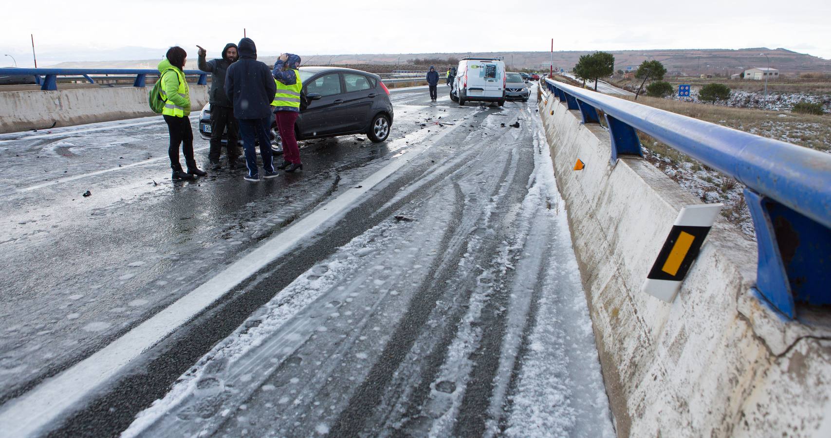 Una treintena de coches, afectados en un siniestro que dejó una veintena de heridos leves