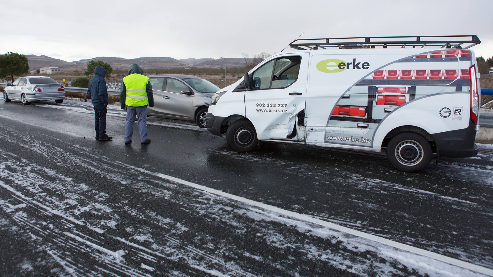 Una treintena de coches, afectados en un siniestro que dejó una veintena de heridos leves