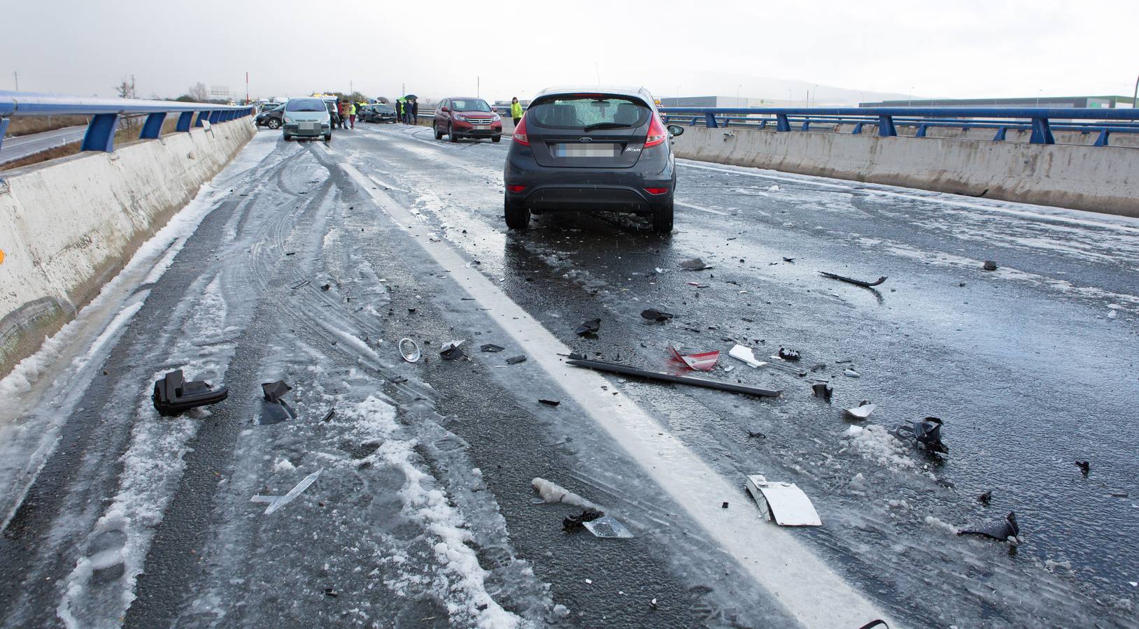 Una treintena de coches, afectados en un siniestro que dejó una veintena de heridos leves