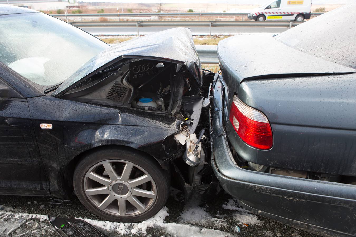 Una treintena de coches, afectados en un siniestro que dejó una veintena de heridos leves