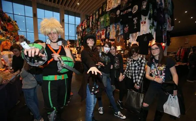 La feria del manga, el 'cosplay' y la cultura japonesa ExpOtaku toma Riojafórum