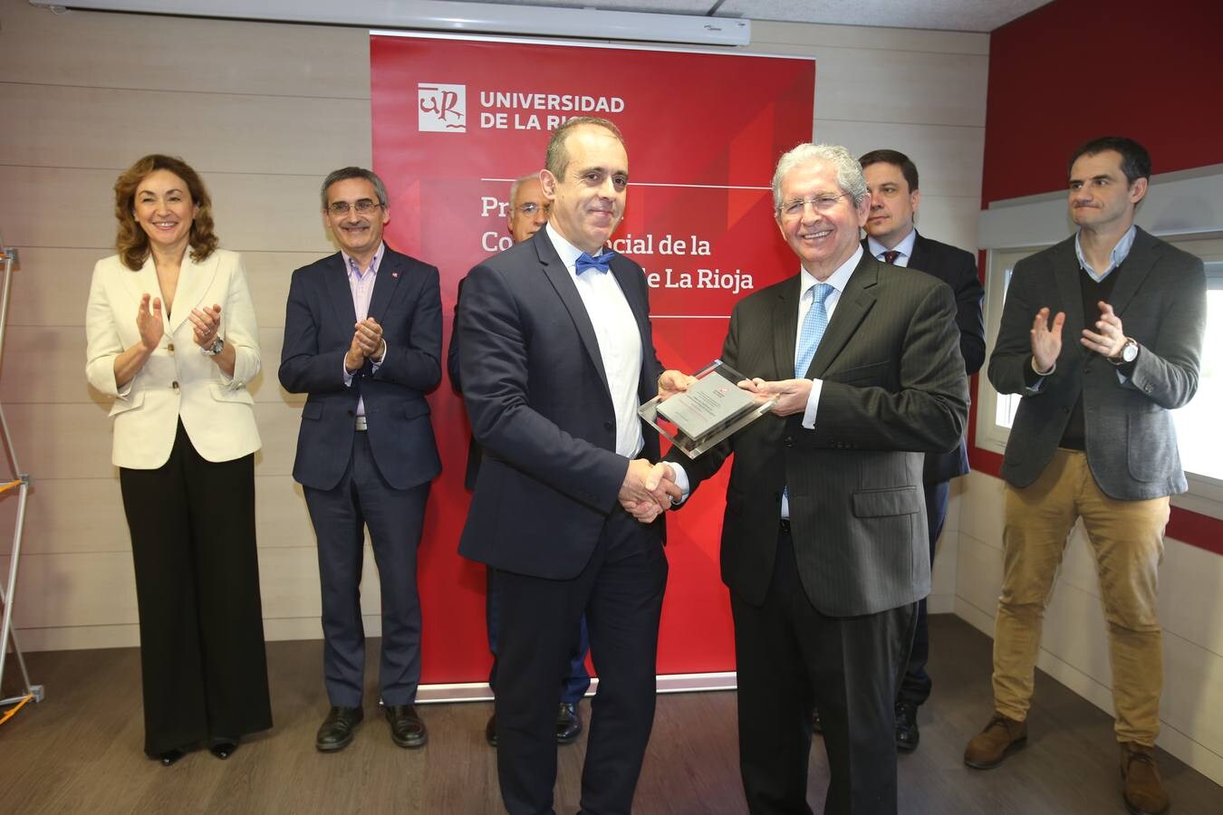 El Consejo Social de la Universidad de La Rioja entrega sus premios animando a sus alumnos a "la excelencia"
