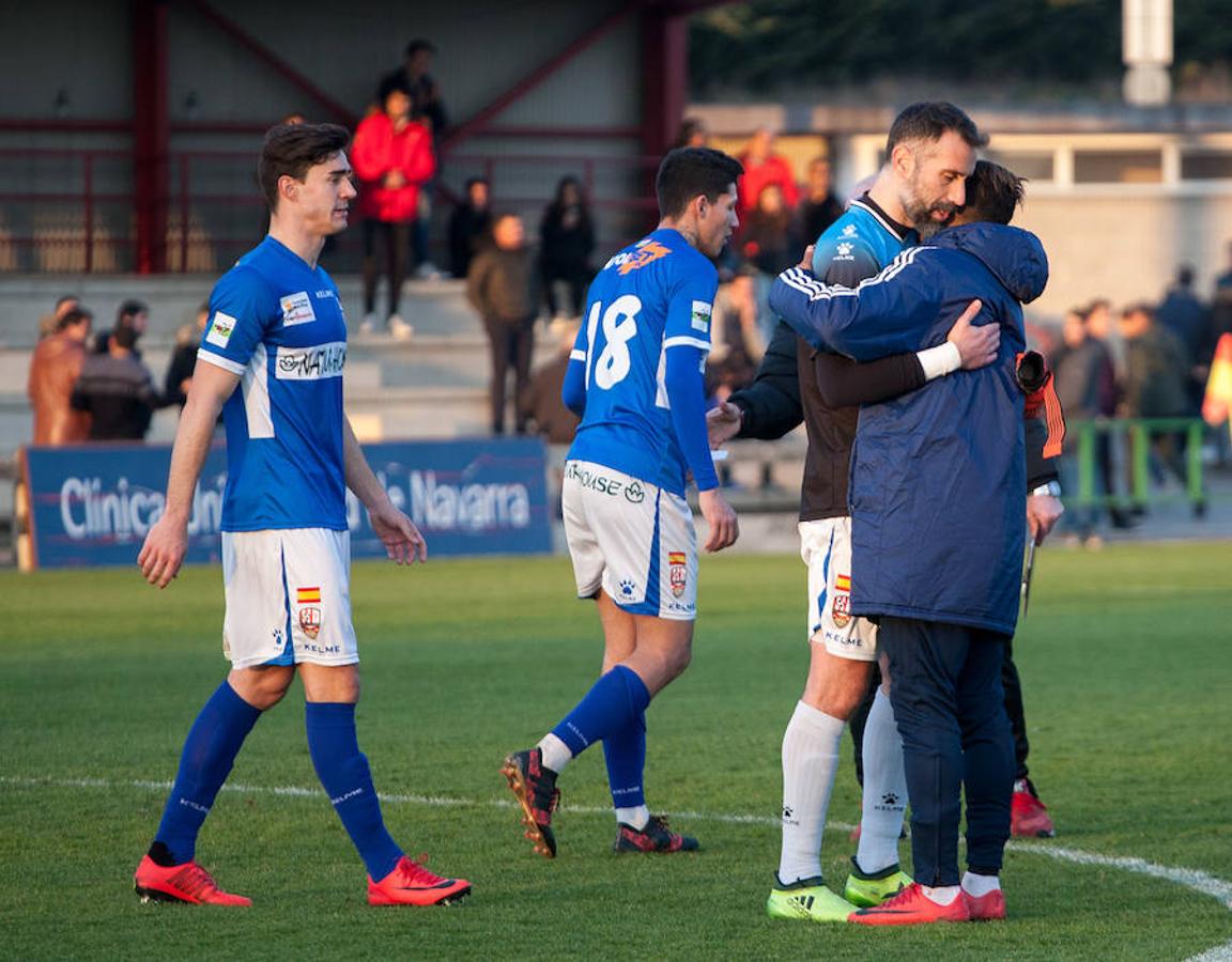 La UDL sacó un punto de su visita a Tajonar tras el anodino empate sin goles conquistado ante un rival que está hundido en la tabla. El equipo riojano tuvo dos chispazos a lo largo de noventa minutos, pero no consiguió materializar. También tuvo un apagón y un susto que pudo costarles caro.